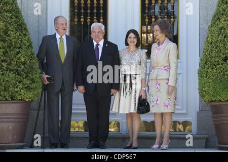 11. Juli 2011 - Madrid, Spanien - spanische König Juan Carlos und Königin Sofia besuchen treffen und Mittagessen mit Herrn Ricardo Alberto Martinelli Berrocal, Präsident der Republik Panama und Manuskripten Marta Linares de Martinelli im Zarzuela-Palast in Madrid (Credit-Bild: © Jack Abuin/ZUMAPRESS.com) Stockfoto