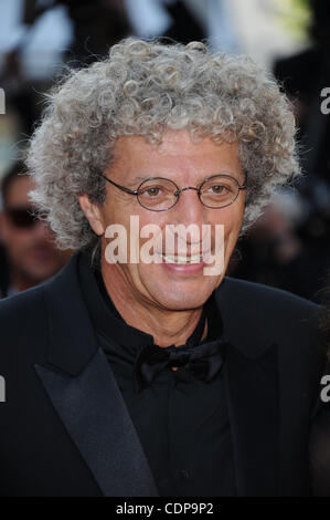 21. Mai 2011 - Cannes, Frankreich - ELIE CHOURAQUI besucht die Premiere für "The Source" während der Filmfestspiele von Cannes. (Kredit-Bild: © Frederic Injimbert/ZUMAPRESS.com) Stockfoto