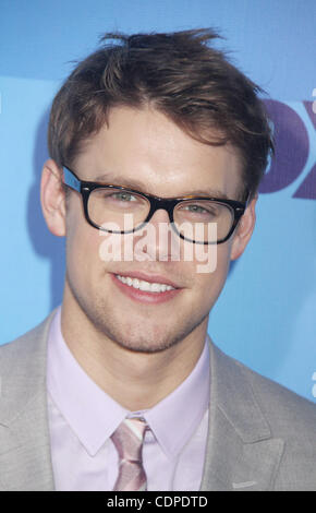 16. Mai 2011 - New York, New York, USA - CHORD OVERSTREET besucht die FOX 2011 Upfront am Wollman RInk im Central Park. (Bild Kredit: Nancy Kaszerman/ZUMAPRESS.com ©) Stockfoto