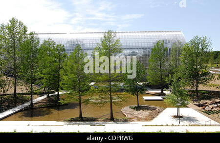 22. Mai 2011 - Oklahoma City, Oklahoma, USA - 22. Mai 2011. Die Myriad Botanical Gardens und der Kristall Brücke Wintergarten hat gerade eine renoviert und gerade wiedereröffneten in Oklahoma City, Oklahoma USA. (Kredit-Bild: © Ralph Lauer/ZUMAPRESS.com) Stockfoto