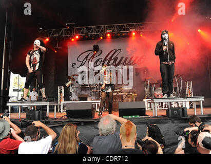 Mai. 22, 2011 - Columbus, Ohio; USA - führt Musiker HOLLYWOOD UNDEAD live als Teil der 5. jährlichen Rock auf der Range-Musik-Festival, die stattfindet am befindet sich in Columbus Crew Stadium. Copyright 2011 Jason Moore. (Kredit-Bild: © Jason Moore/ZUMAPRESS.com) Stockfoto