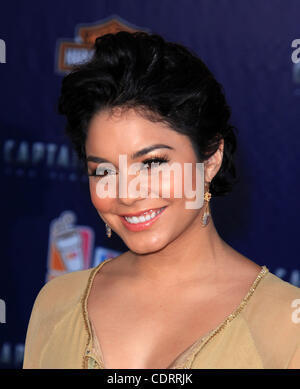 19. Juli 2011 kommt - Hollywood, Kalifornien, USA - VANESSA HUDGENS für die Premiere des Films "Captain America" im chinesischen Theater. (Kredit-Bild: © Lisa O'Connor/ZUMAPRESS.com) Stockfoto