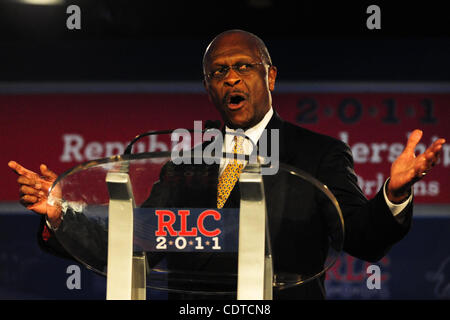 17. Juni 2011 - New Orleans, Louisiana, USA - GOP Präsidentschaftskandidaten, Herman Cain, spricht das Publikum während des zweiten Tages der Republican Leadership Conference statt im Riverside Hilton in New Orleans, Louisiana. (Kredit-Bild: © Stacy Revere/Southcreek Global/ZUMAPRESS.com) Stockfoto