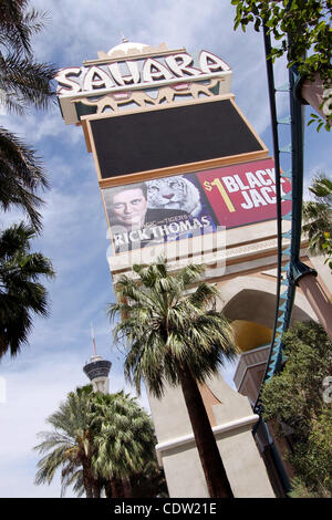 16. Mai 2011 - Las Vegas, Nevada, USA - Sahara Hotel anmelden. Die letzte Stunde für die legendären 59-j hrige Sahara Hotel und Casino am Nachmittag des 16. Mai 2011 war bittersüß-düster, nostalgisch und doch gefüllt mit vielen schönen Erinnerungen an eine vergangene Ära in Las Vegas, Nevada. Aus seinen jeden Lichtstrahl, der Sah Stockfoto