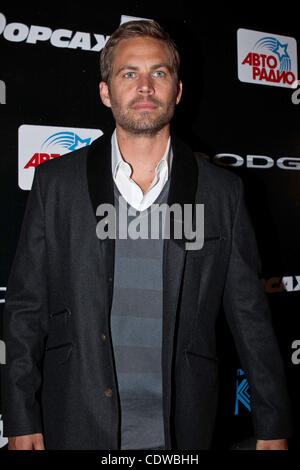 24. April 2011 - Moskau, Russland - Schauspieler PAUL WALKER besuchen die Premiere der russische Premier von schnell & Furious 5 (Fast Five) im Oktyabr Kino Theater von Moskau. (Kredit-Bild: © PhotoXpress/ZUMAPRESS.com) Stockfoto