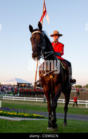 26. Juni 2011 - Ottawa, Ontario, Kanada - The Royal Canadian Mounted Police Präzision Kavallerie Bohrer als Teil der musikalischen Fahrt in Ottawa durchführen (Credit-Bild: © Marc DesRosiers/Southcreek Global/ZUMAPRESS.com) Stockfoto