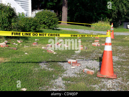 23. August 2011 - Mineral, Virginia-USA -. Die Calvary Chapel Louisa ist mit Absperrband abgesperrt, nach eine Erdbeben der Stärke 5,9 die kleine Stadt Mineral, VA erschüttert. Entlang der Ostküste der Vereinigten Staaten war das Beben zu spüren. (Bild Kredit: ¬ © Andrew Shurtleff/ZUMApress.com) Stockfoto