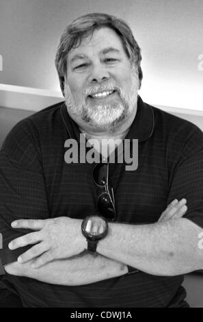 25. August 2011 - Los Angeles, Kalifornien, US - Apple-Mitbegründer Steve Wozniak auf einem Telefon-Interview. (Kredit-Bild: © Jonathan Alcorn/ZUMAPRESS.com) Stockfoto