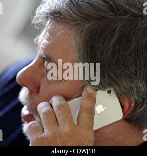 25. August 2011 - Los Angeles, Kalifornien, US - Apple-Mitbegründer Steve Wozniak auf einem Telefon-Interview. (Kredit-Bild: © Jonathan Alcorn/ZUMAPRESS.com) Stockfoto