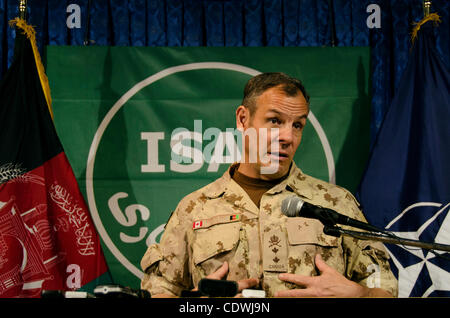 Sep 12, 2011 - Kabul, Afghanistan - anlässlich einer Pressekonferenz im HQ ISAF in Kabul, Generalmajor MICHAEL DAY, stellvertretender Kommandeur der NATO Training Mission-Afghanistan, entlarvt behauptet, dass der ANA (Afghan National Army) und ANP (afghanische Nationalpolizei) mit antiquierten Weap ausgerüstet werden Stockfoto