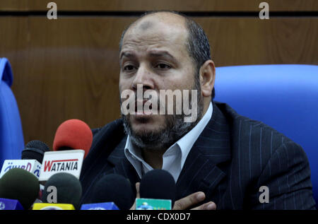 6. Oktober 2011 - Gaza City, West Bank - Senior palästinensische Hamas-Führer, hält KHALIL AL-HEAH Rede bei einer Pressekonferenz in Gaza-Stadt. (Bild Kredit: Mohammed Asad/apaimages/ZUMAPRESS.com ©) Stockfoto