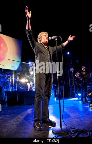 21. Oktober 2011 führt - San Jose, Kalifornien, USA - Sänger ROGER DALTREY von The Who live bei den San Jose Civic Auditorium. (Kredit-Bild: © Jerome Brunet / Zuma Press) Stockfoto