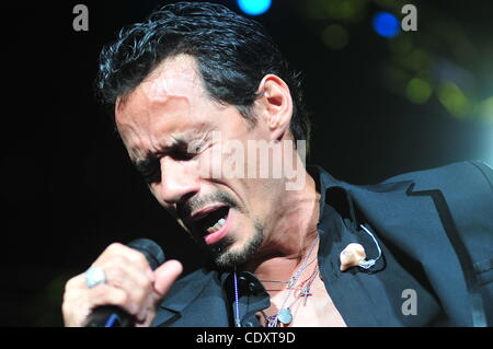 16. September 2011 führt - Miami, Florida, US - Sänger MARC ANTHONY auf der American Airlines Arena in Miami am Freitag Abend. (Kredit-Bild: © Gaston De Cardenas/ZUMAPRESS.com) Stockfoto