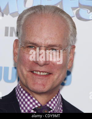 24. Juli 2011 - New York, New York, USA - TIM GUNN besucht die Weltpremiere von "Die Schlümpfe in 3D" im Ziegfeld Theater statt. (Bild Kredit: Nancy Kaszerman/ZUMAPRESS.com ©) Stockfoto