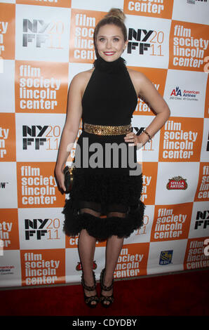 11. Oktober 2011 - New York, New York, US - Schauspielerin ELIZABETH OLSEN besucht die New Yorker Premiere von "Martha Marcy May Marlene" während der 49. Annual New York Film Festival in der Alice Tully Hall im Lincoln Center statt. (Bild Kredit: Nancy Kaszerman/ZUMAPRESS.com ©) Stockfoto