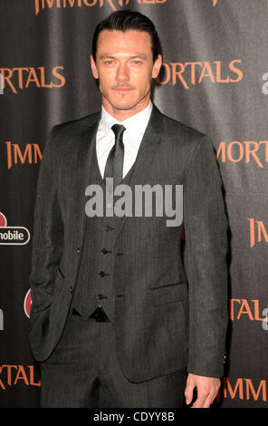 7. November 2011 - Los Angeles, Kalifornien, USA - Luke Evans besucht die Weltpremiere der "unsterblichen '' im Nokia Theatre in Los Angeles, Kalifornien am 07.11.11 statt. 2011 (Kredit-Bild: © D. Long/Globe Photos/ZUMAPRESS.com) Stockfoto