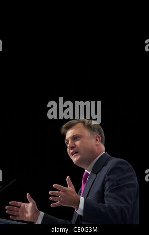 26. September 2011 - Birmingham, England, UK - Schatten der Schatzkanzler ED BALLS befasst sich mit der Labour-Parteitag in der ACC-Liverpool. (Kredit-Bild: © Mark Makela/ZUMAPRESS.com) Stockfoto