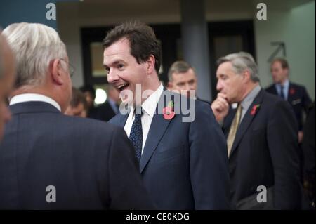 2. November 2011 - London, England, UK - Schatzkanzler GEORGE OSBORNE besucht den Legacy10 Start, eine bundesweite Fahrt zu erhöhen, wohltätige Zwecke, in der Tate Britain. (Kredit-Bild: © Mark Makela/ZUMAPRESS.com) Stockfoto