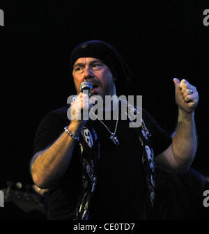 1. November 2011 führt - New York, New York, USA - Jason Bonham mit Jason Bonhams Led Zeppelin Erfahrung am Best Buy Theater in New York auf 1. November 2011. (Kredit-Bild: © Sharon Neetles/Globe Photos/ZUMAPRESS.com) Stockfoto