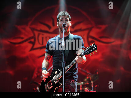 10. August 2011 - Dallas, Texas, USA - führen Sänger Sully Erna des Heavy Metal Rock Band Godsmack führt live auf der Bühne die Rockstar Energy Drink Mayhem Festival im Gexa Energy Pavillion in Dallas, Texas (Credit-Bild: © Albert Pena/Southcreek Global/ZUMAPRESS.com) Stockfoto