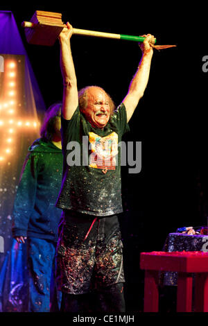 14. August 2011 - San Francisco, Kalifornien, USA - Gallagher führt auf dem außen Lands Festival im Golden Gate Park in San Francisco, CA. (Credit-Bild: © Matt Cohen/Southcreek Global/ZUMAPRESS.com) Stockfoto