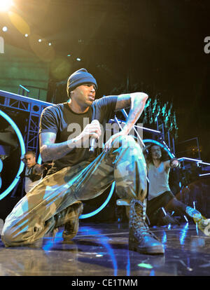 28. Oktober 2011 - führt aus Philadelphia, PA, USA - R&B Sänger, CHRIS BROWN, live auf der Bühne macht House 2011. (Bild Kredit: Ricky Fitchett/ZUMAPRESS.com ©) Stockfoto