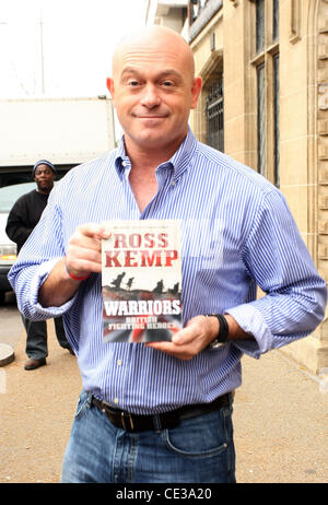 Ross Kemp außerhalb der ITV Studios London, England - 18.10.10 Stockfoto