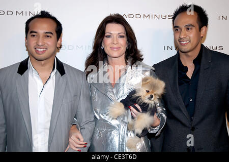 NASA Nasimuddin, Lisa Vanderpump aus "The Real Housewives of Beverly Hills" mit ihrem Hund Giggy und Faliq Nasimuddin In hinzufügen Minus Flagship-Store Eröffnung Veranstaltung - Ankünfte Los Angeles, Kalifornien - 18.11.10 Stockfoto