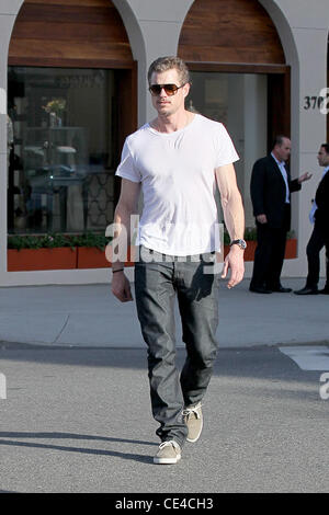 Eric Dane "Greys Anatomy"-star Läufe Besorgungen in Beverly Hills, Los Angeles, Kalifornien - 14.01.11 Stockfoto