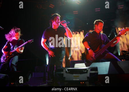 Creed, die live im Konzert in der ersten Midwest Bank Amphitheater Tinley Park, Illinois - 15.8.10 Stockfoto