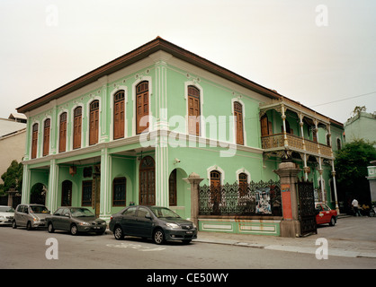 Die Pinang Peranakan Mansion in George Town in Penang in Malaysia in Fernost Südostasien. Baba Nonya Architektur Geschichte Grüner Reisen Stockfoto