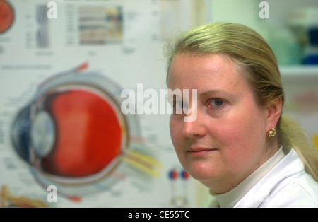 Dr. Marcella Votruba, die Ursache des dominanten Optikusatrophie entdeckte Stockfoto