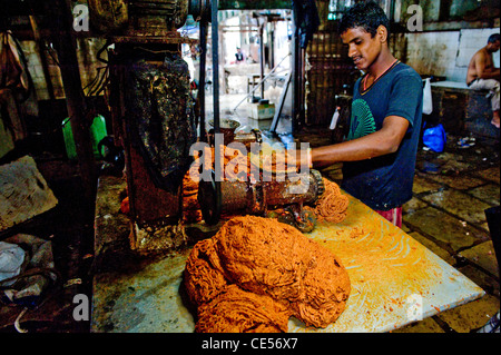 "Hand Made" Hackfleisch. Szenen an das Fleisch Markt eine enorme Metzgerei, Crawford Mkt, Süd-Mumbai Stockfoto