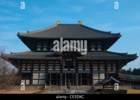 Todai-Ji-Tempel das größte hölzerne Gebäude auf der Erde es hält die größte hölzerne Buddha in Japan. Nara Stadt, Kansai, Japan Stockfoto