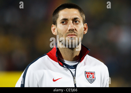 Clint Dempsey des Vereinigten Staaten steht für Team Einführungen vor einem 2010 FIFA World Cup Runde 16 Spiel gegen Ghana. Stockfoto