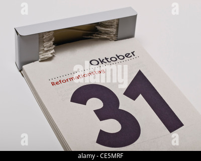 Ein Kalender weitergeleitet Den 31. Oktober, Reformationstag, ein | Ein Kalender zeigt Reformationstag am 31. Oktober Stockfoto