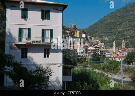 Das Dorf Badalucco. Ligurien. Italien. Stockfoto