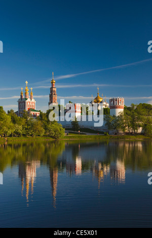 Khamowniki-Bereich, Nowodewitschi-Kloster, am späten Nachmittag, Moskau, Oblast Moskau, Russland Stockfoto