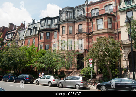 Erbe Wohn Reihenhäuser auf Beacon Street, Back Bay Area, Boston, Massachusetts, Vereinigte Staaten, USA Stockfoto