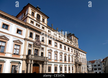 Die Toskana-Palast am Hradschin-Platz Stockfoto