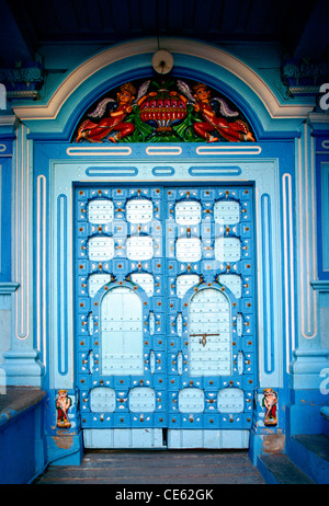 Geschlossene alte Haus Holztür Kheda Gujarat Indien Asien Indianer Häuser Türen Stockfoto