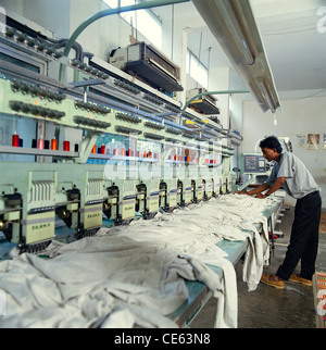 Automatische Stickerei Textilfabrik Stockfoto