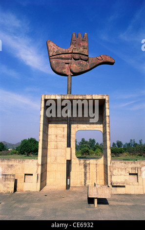 Symbol der Stadt eröffnete Hand Capitol Komplex; Chandigarh UT; Indien Stockfoto