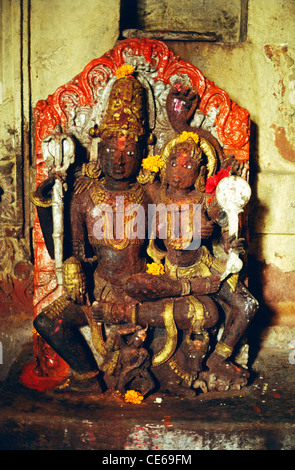 Shankar Parvati Gott und Göttin Idol im Tempel; Nala Sopara; Palghar; Vasai; Bombay; Mumbai; Maharashtra; Indien; Asien Stockfoto