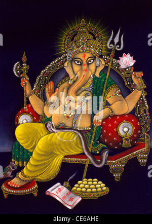Lord Ganesh auf Thron sitzend; Malerei auf Samtstoff; Malerei; Kunst; Kunstwerk; Zeichnung; Illustration; Skizze; indien; asien Stockfoto