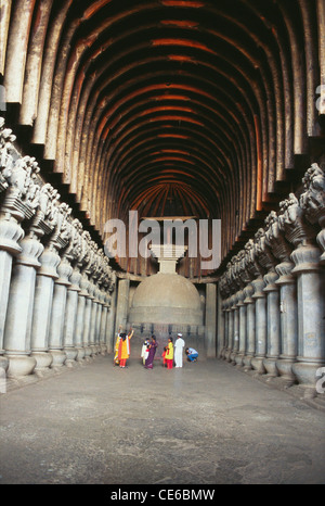 Chaitya Karla Buddha Höhlen; Karla Höhlen, Karli Höhlen, Karle Höhlen, Karla Zellen; Karli; Lonavala; Pune; Maharashtra; Indien; Asien Stockfoto