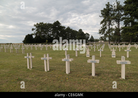 Französische Sektion der internationalen Friedhof (Cimetière International) des Bois du Puits, Aubérive, Departement Marne, Frankreich. Stockfoto