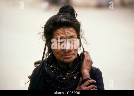 Apatani Stamm Frau Nase Stecker Arunachal Pradesh, Indien Stockfoto