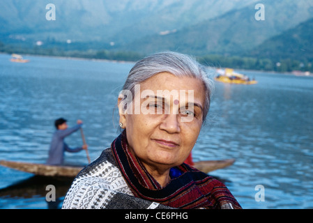 Inderin Porträt einer alten Dame Mi Stockfoto