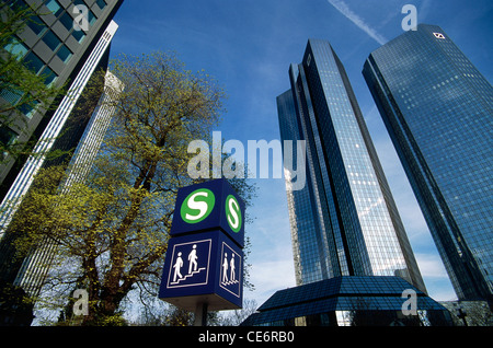 Rhein-Main-S-Bahn-Schild; Frankfurt; Deutschland; Europa Stockfoto